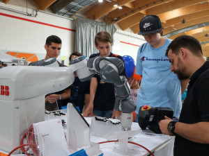 Výstava Dobrodružství s technikou pro děti i dospělé se po dvou letech vrací s mimořádně pestrým programem