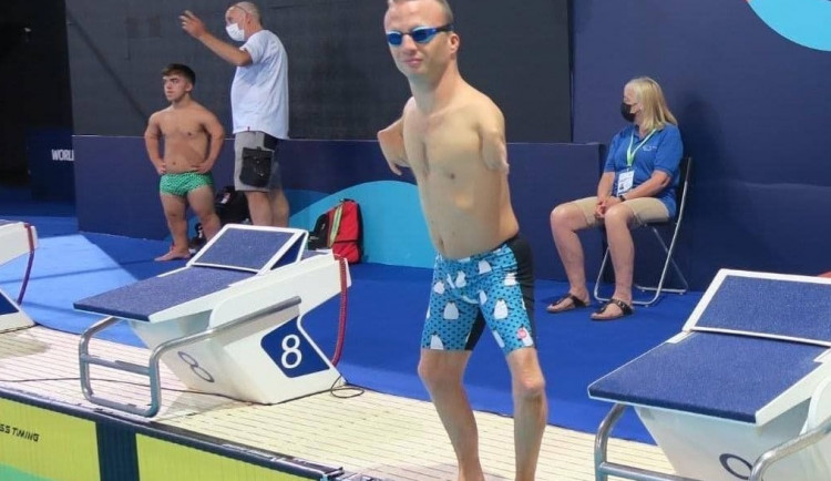 Arnošt Petráček získal zlatou medaili a stal se mistrem světa v paraplavání