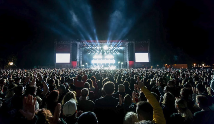 Nick Cave, Tata bojs, Nobodylisten a řada dalších. V Praze opět proběhne festival Metronome Prague