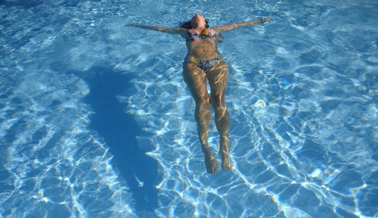 O víkendu nás čekají tropy. Teploty můžou dosáhnout až 35 stupňů