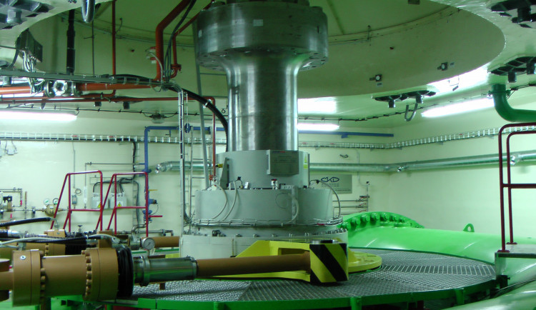 Unikátní vodní elektrárna Lipno I se o prázdnin ach otevira verejnosti