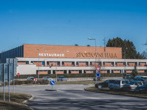 Po rekonstrukci střechy bude mít budějcká Sportovní hala nové ozvučení