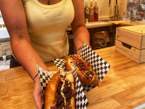 V Krumlově u řeky vedle pivovaru vzniká nová relaxační zóna Náplavka