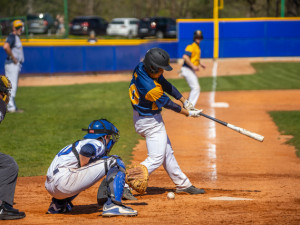 Po reprezentační přestávce pokračuje nadstavba o Extraligu. Sokol Hluboká přivítá pod umělým osvětlením Olympii Blansko