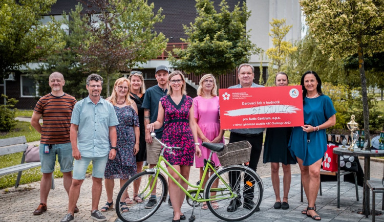 Jihočeská univerzita je opět na kolech, tentokrát pro dobrou věc