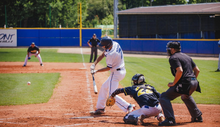 Sokol Hluboká porazil v sérii Olympii Blansko 3:0 na zápasy a Martin Mužík trefil ve dvou domácích utkáních tři  homeruny