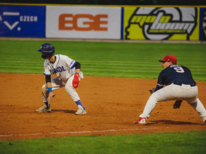 Sokol Hluboká porazil ve víkendové sérii Blesk Jablonec a s deseti body vede Nadstavbu o baseballovou Extraligu