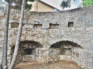 Část historického opevnění v Prachaticích je opravená