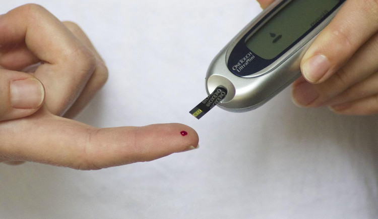 V lékárně strakonické nemocnice si mohou lidé změřit hladinu cukru v krvi