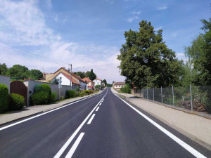 Oprava silnice mezi Lidmovicemi a Skočicemi je téměř hotová. Práce vyšly na více než 21 milionů korun