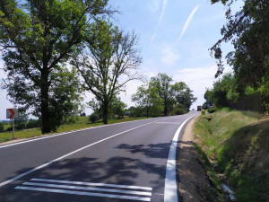 Oprava silnice mezi Lidmovicemi a Skočicemi je téměř hotová. Práce vyšly na více než 21 milionů korun