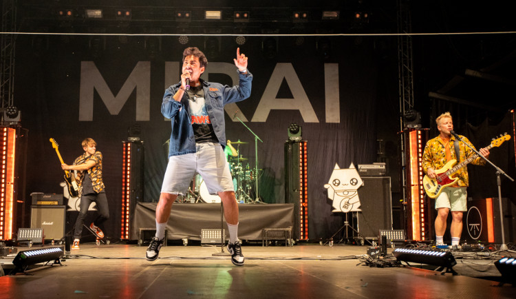 Hudební festival Hrady CZ rozezní Rožmberk nad Vltavou s kapelami Rybičky 48, Chinaski či Divokej Bill