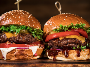 Burger Street Festival veze do Budějc více než tunu hovězího