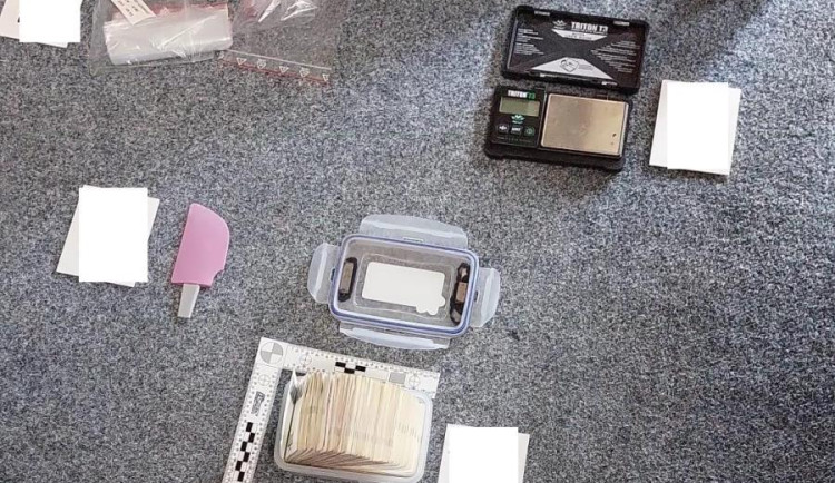 Policie odhalila varnu pervitinu v Prachaticích. Obvinila dva muže