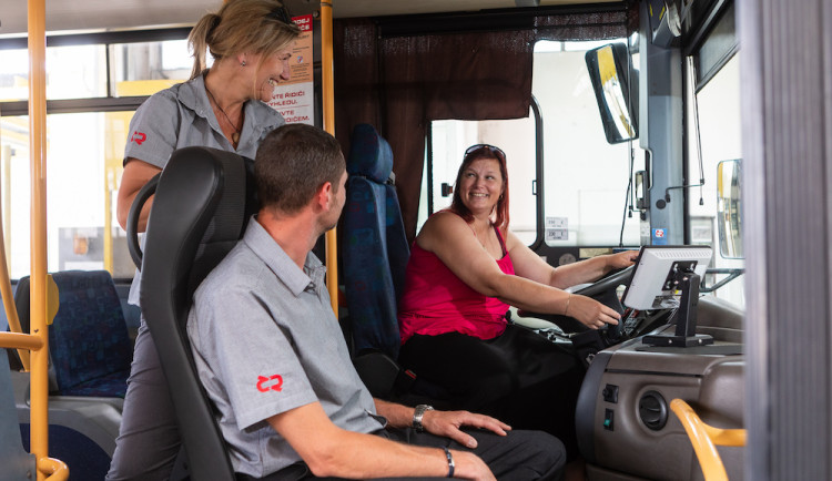 Dopravní podnik oslovuje za volant nováčky i zkušené profesionály