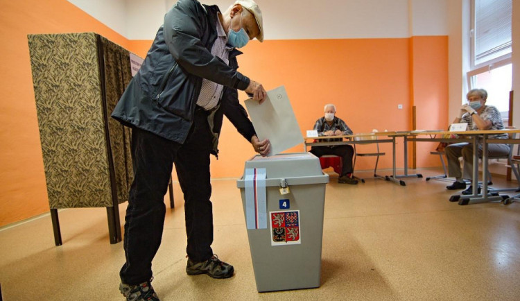 Většina starostů velkých jihočeských měst bude obhajovat mandát
