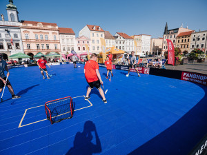 dan.kubat14@gmail.com  +420774407608