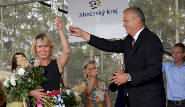 Do finále jdeme s hrdostí, řekl při předávání ocenění Vesnice roku starosta vítězné obce