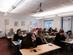 Chcete životní změnu? VOŠZ Bílá vločka otevírá dveře k nejprestižnějším povoláním dneška