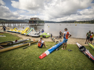 Na kole s ČEZ Kolem Lipna vyrazily stovky závodníků a více než desítka profesionálních sportovců