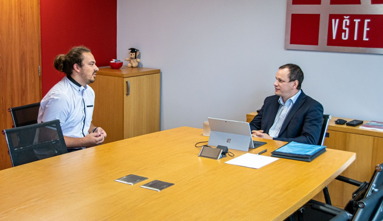 První student VŠTE prošel Letní univerzitou ČEZ. Skvělá zkušenost, říká Michal Bříza