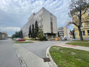 Dolní areál nemocnice by se měl do čtyř let proměnit. Kraj plánuje stavbu sociálního zařízení a bytů