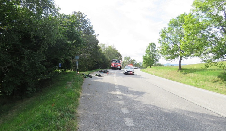 Vážná dopravní nehoda s těžkým zraněním se stala na Českokrumlovsku.