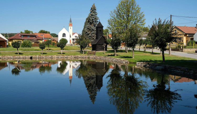 Velký úspěch pro Třeštici. V celorepublikovém kole Vesnice roku skončila na druhém místě, navíc vyhrála Cenu veřejnosti