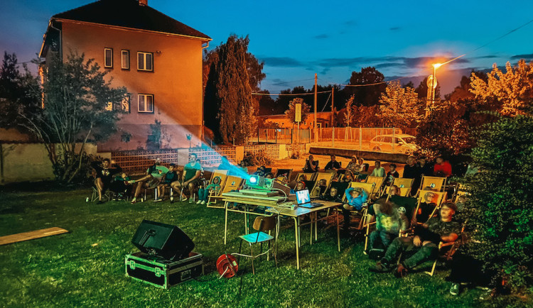 Na Povltaví Lineckého předměstí se konaly sousedské slavnosti