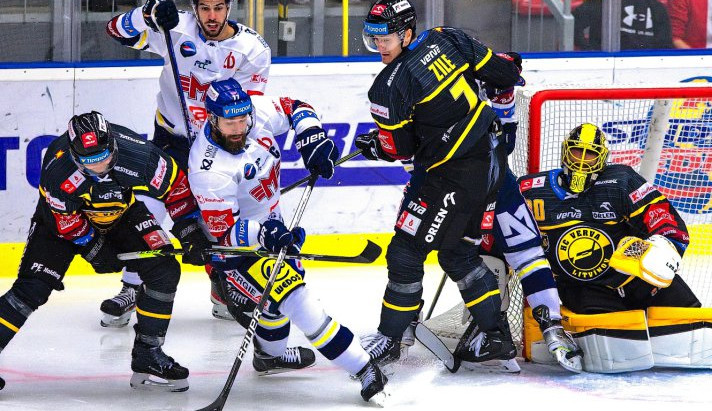 Motor porazil Litvínov a jede dál na vítězné vlně