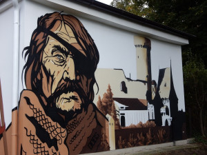 Jan Žižka nově vítá návštěvníky v Táboře při příjezdu od Bechyně.