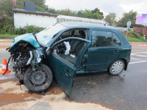 Při nehodě v Plané se zranilo šest lidí, tři byli nezletilí. Řidič nadýchal tři promile