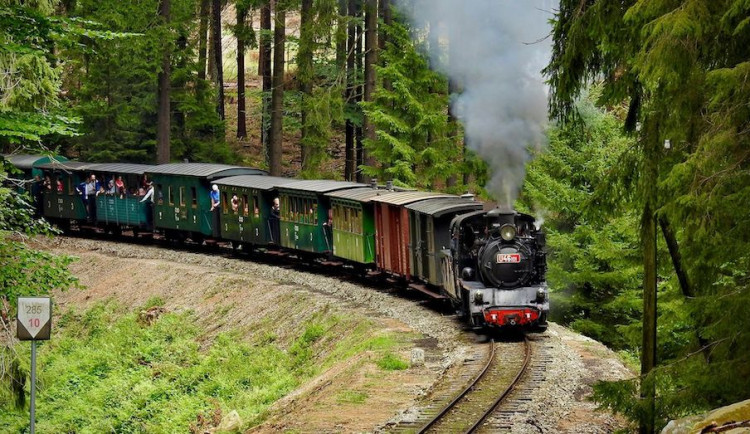 Jihočeský kraj zastavil firmě provozující úzkokolejku platby za vlaky