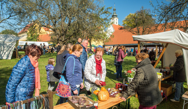 Již tuto sobotu se v Klášteře Borovany uskuteční tradiční Hody s plody podzimu