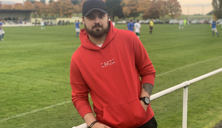 Mladý fotbalista bojuje s rakovinou. Změní se vám priority, vypráví Jan Komárek.