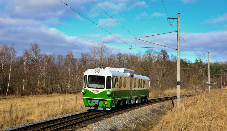 Jihočeský kraj ukončil smlouvu s JHMD, které obsluhují železniční úzkokolejku