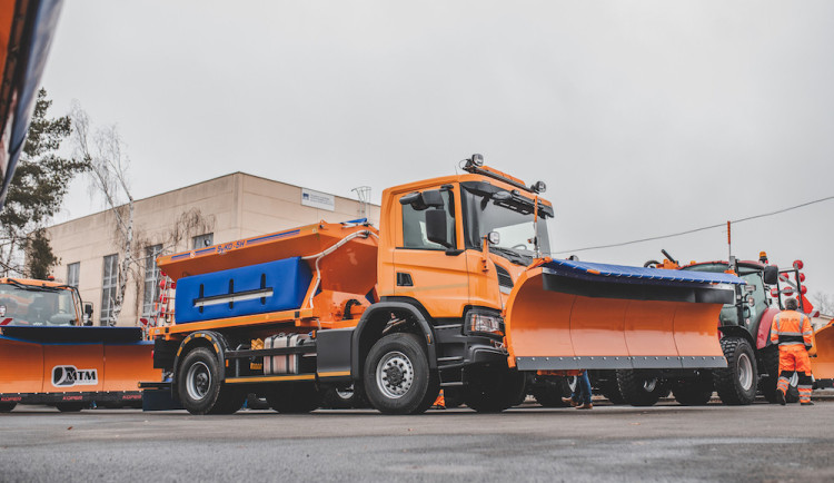 Jihočeští silničáři mají na zimu nakoupený posypový materiál za 75 milionů