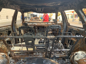 Každý automobil má svůj vlastní příběh, který se rozehraje po stisknutí tlačítka přímo na automobilu.