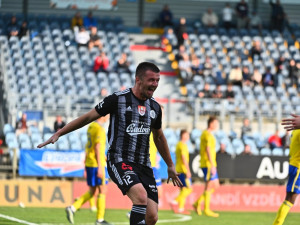 Dynamo porazilo Vlašim a v MOL Cupu kráčí dal