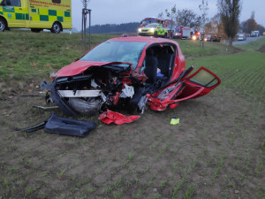 Vážná nehoda uzavřela silnici na trase Strakonice - Vodňany. Jeden člověk zemřel
