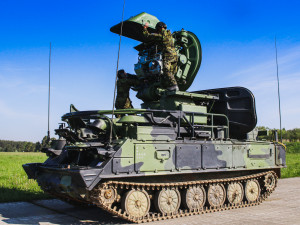 Strakoničtí vojáci nacvičovali na letišti v Bechyni obranu před vzdušnými útoky