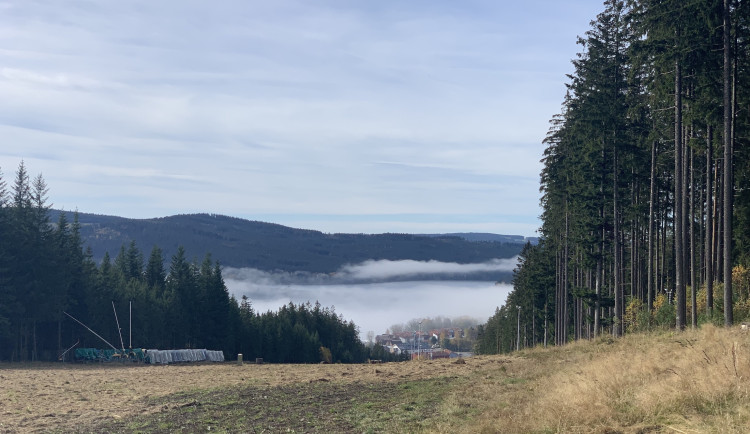 Prodloužený víkend doprovodí inverze, při slunečném počasí bude přes 20 stupňů