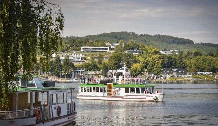 Brno pošle na přehradu poslední lodě. O plavby byl letos rekordní zájem