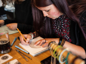 Letošní Týden vzdělávání dospělých v Jihočeském kraji nabídne přednášky osobností z řad sportovců i tváří televizních obrazovek