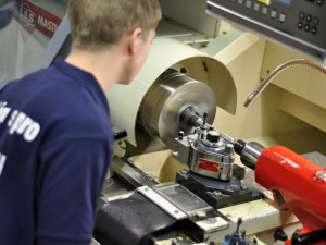 Najde se mezi vámi někdo, kdo by neznal jednu z největších škol Jihočeského kraje, a to VOŠ, SPŠ automobilní a technickou?