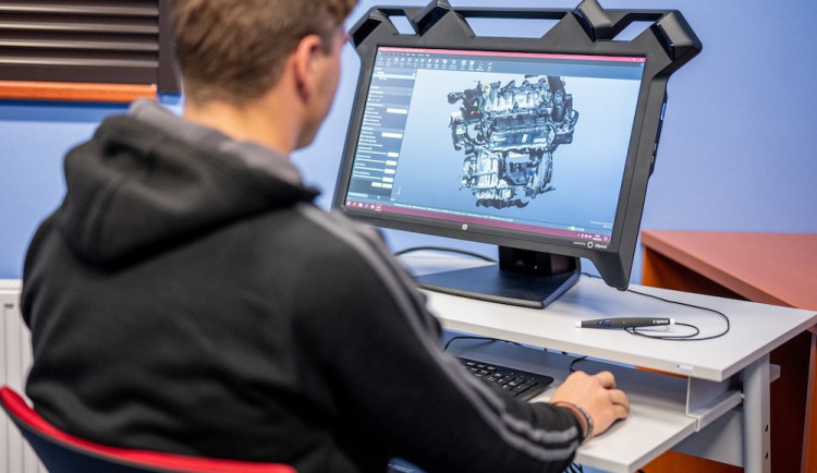 Najde se mezi vámi někdo, kdo by neznal jednu z největších škol Jihočeského kraje, a to VOŠ, SPŠ automobilní a technickou?