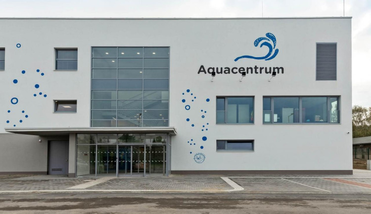 VIDEO: Dokument ukazuje, jak se stavělo akvacentrum ve Šternberku. Otevře se ještě letos