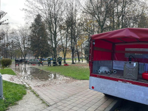 Část Budějc byla od rána bez vody. V Plzeňské prasklo potrubí