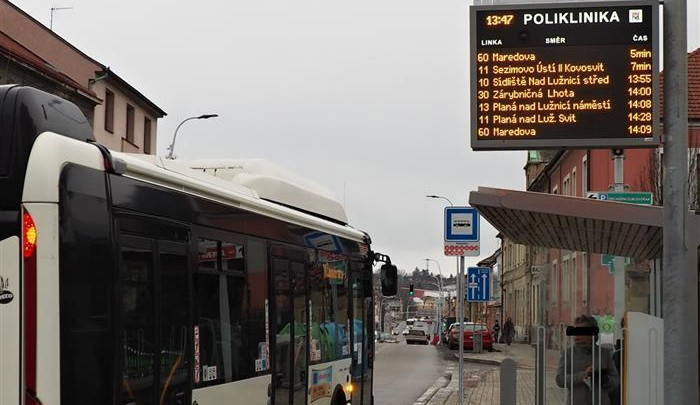 Lidé v Táboře si za MHD připlatí. Město zdražilo tarif po deseti letech