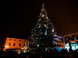 Vánoční strom v Písku. Autor: piseckem.cz